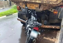 Motociclista fica ferido após bater na traseira de caminhão em Presidente Prudente