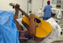 Paciente canta Legião Urbana durante cirurgia para retirada de tumor cerebral em Marília